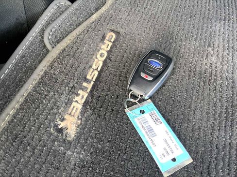 Used 2024 Subaru Crosstrek 2.0i Premium AWD/4WD image 15