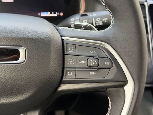 New 2026 Jeep Grand Cherokee L Summit AWD/4WD image 3
