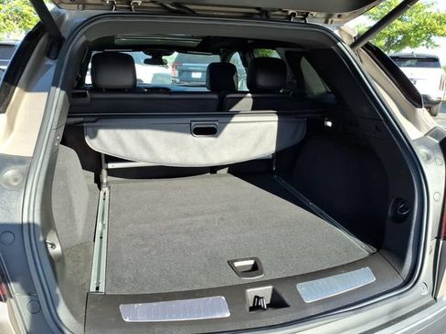 Used 2022 Cadillac XT5 Premium Luxury FWD image 21