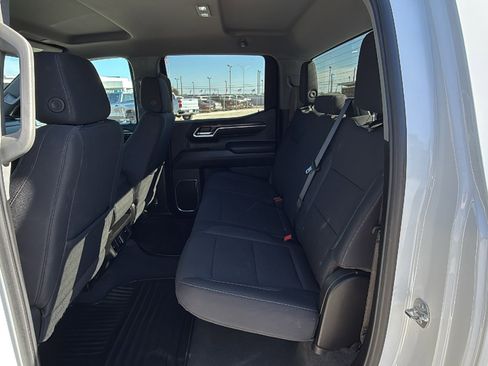 Used 2025 Chevrolet Silverado 1500 LT image 14