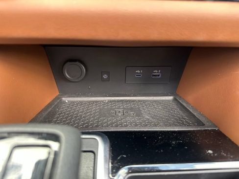Used 2024 Nissan Pathfinder Platinum FWD image 28
