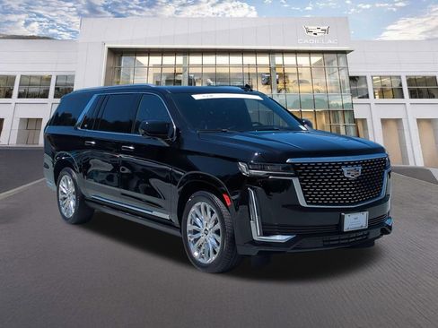 Certified 2023 Cadillac Escalade ESV Premium Luxury w/ Performance Package AWD/4WD image 3