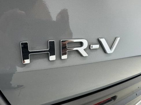 Used 2024 Honda HR-V Sport image 40