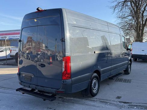 Used 2019 Mercedes-Benz Sprinter 170 image 5