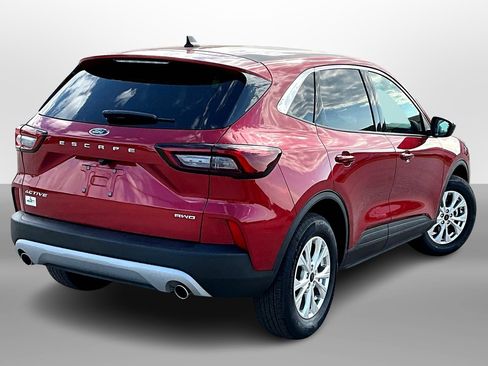 Used 2023 Ford Escape Active image 11