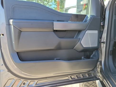 Used 2024 Ford F250 Lariat w/ Lariat Ultimate Package image 18