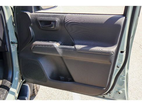 Used 2022 Toyota Tacoma SR5 w/ Trail Edition AWD/4WD image 15