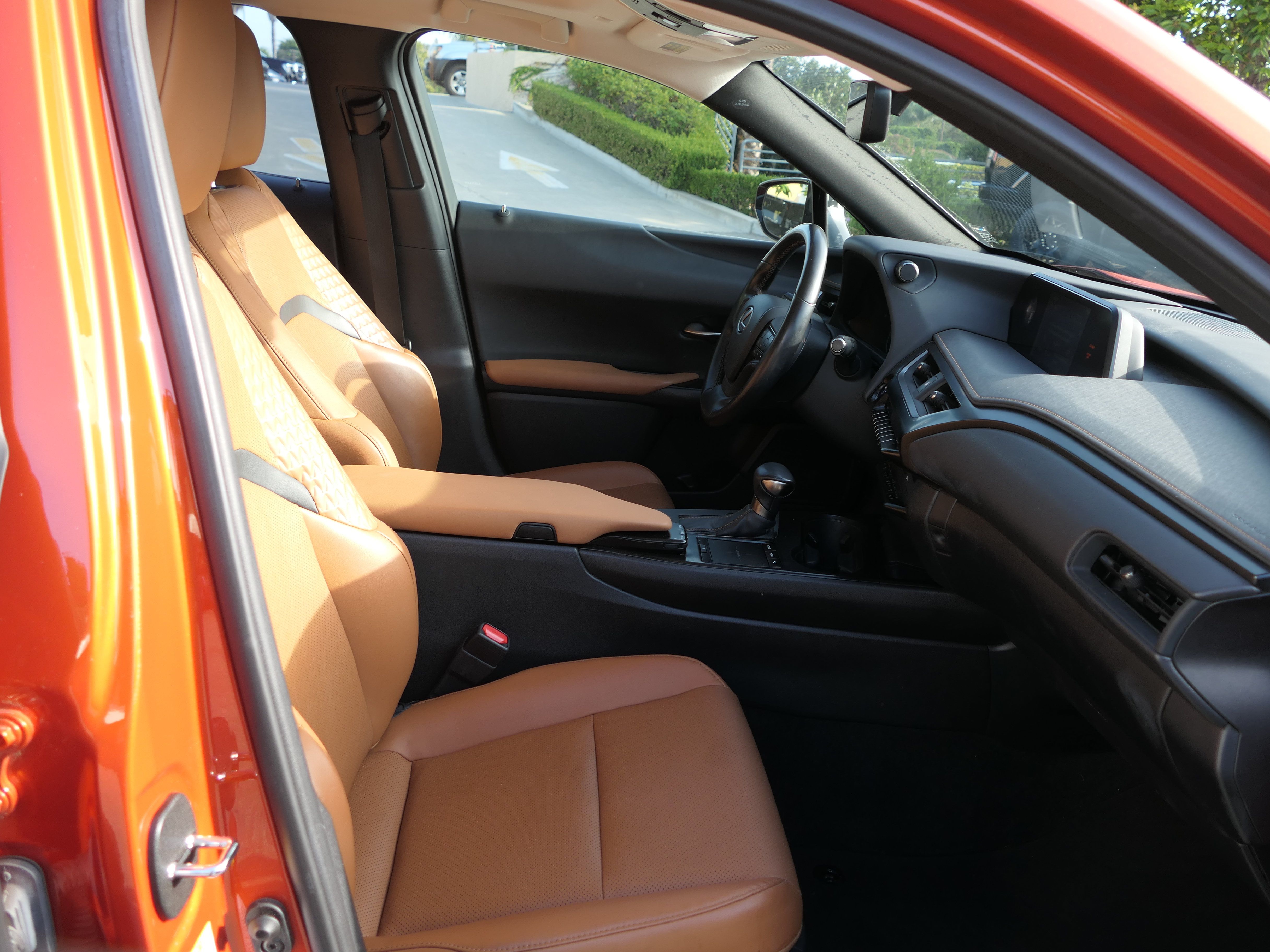 Used 2019 Lexus UX 250h w/ Premium Package AWD/4WD image 29