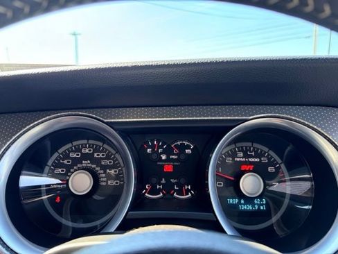 Used 2011 Ford Mustang Shelby GT500 RWD image 18