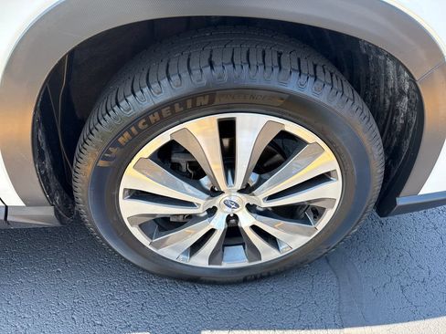 Used 2021 Subaru Ascent Touring AWD/4WD image 27