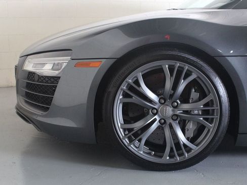 Used 2014 Audi R8 V10 plus image 9
