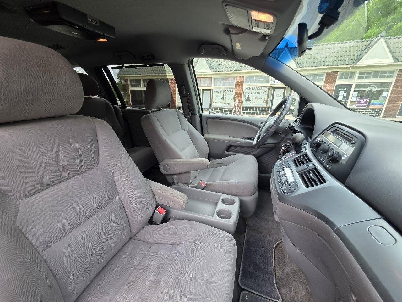 Used 2009 Honda Odyssey EX image 34