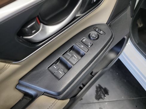 Used 2022 Honda CR-V EX-L image 14