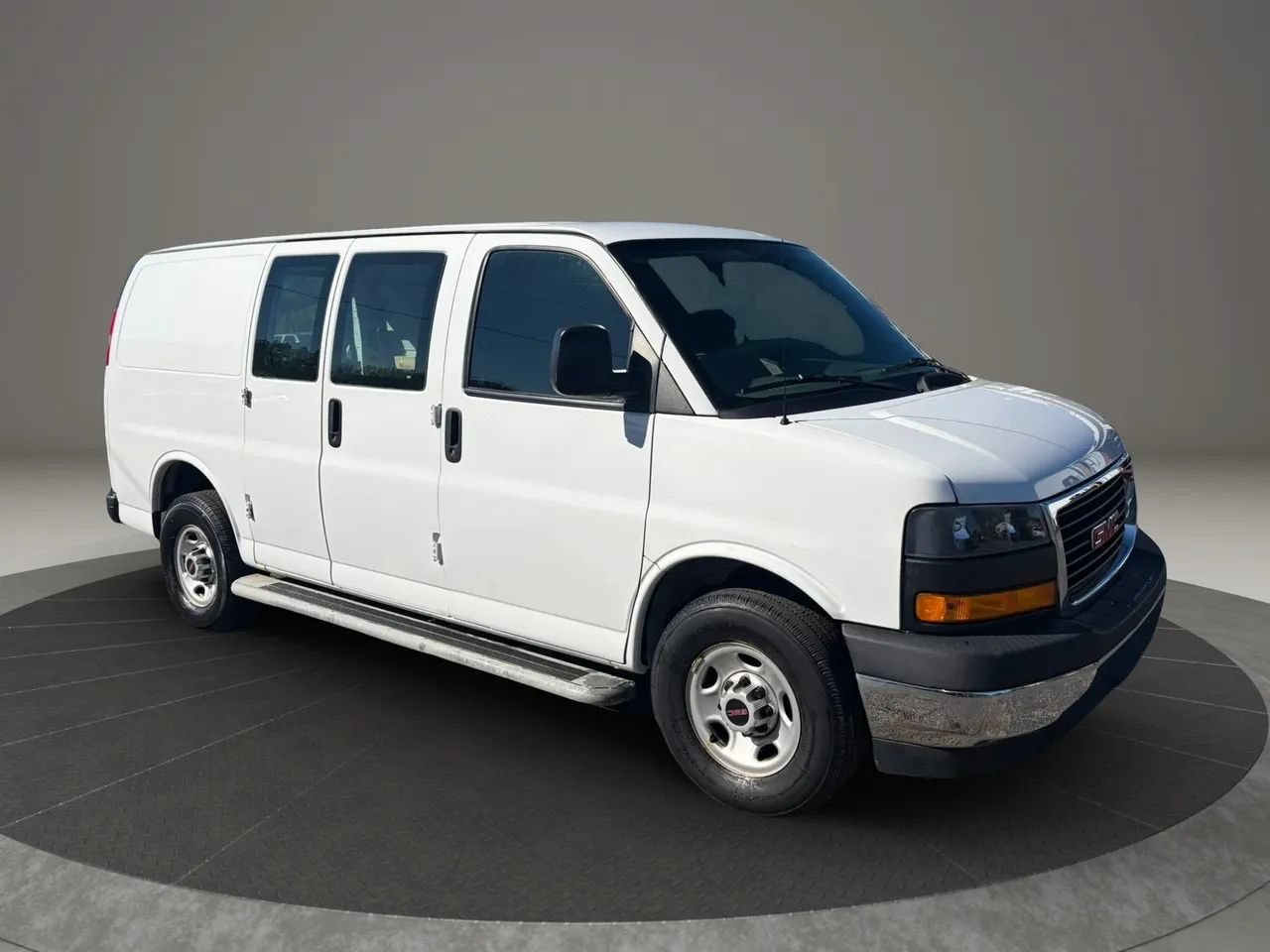 Used 2019 GMC Savana 2500 w/ Driver Convenience Package RWD image 7