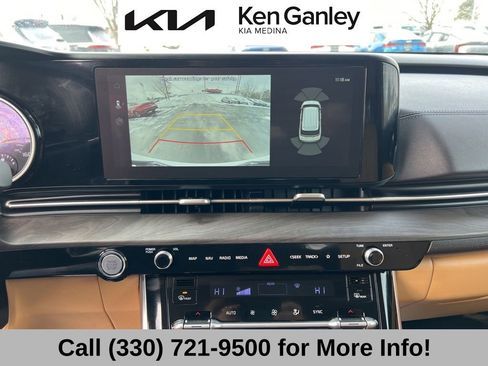 Certified 2024 Kia Carnival EX image 40