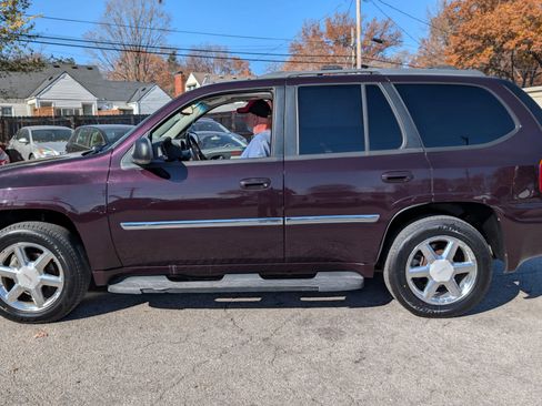 Used 2008 GMC Envoy SLT image 2