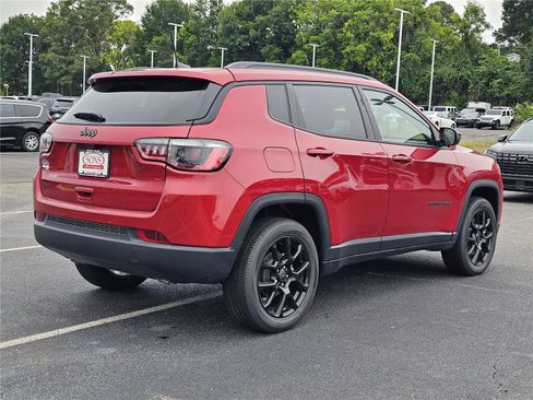 New 2026 Jeep Compass Latitude AWD/4WD image 8