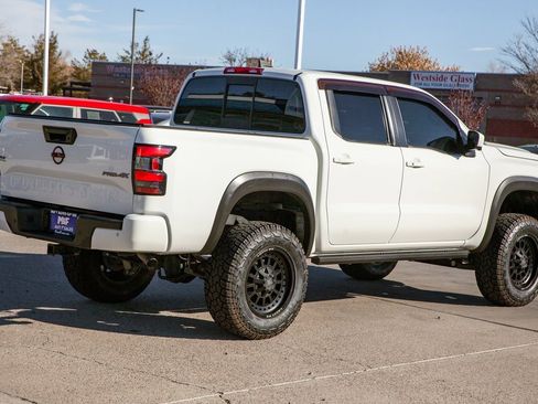 Used 2022 Nissan Frontier PRO-4X image 5