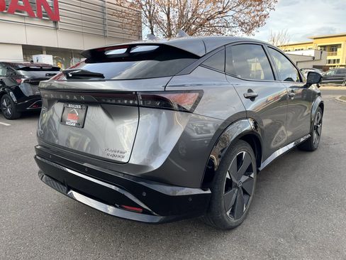 Used 2023 Nissan Ariya image 8