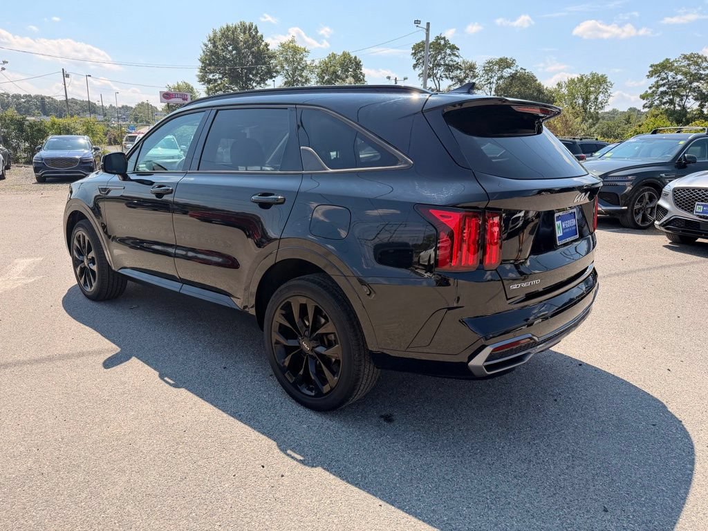 Used 2023 Kia Sorento SX AWD/4WD image 7