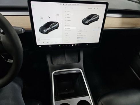 Used 2021 Tesla Model 3 Standard Range Plus image 12