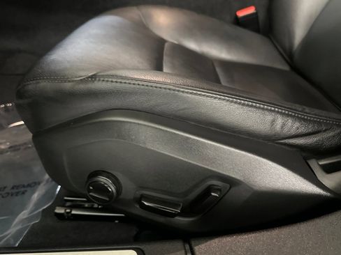 Used 2021 Volvo S60 T5 Momentum image 14