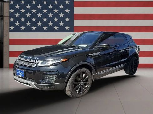 Used 2018 Land Rover Range Rover Evoque image 2