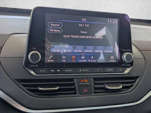 Used 2022 Nissan Altima 2.5 SR AWD/4WD image 14