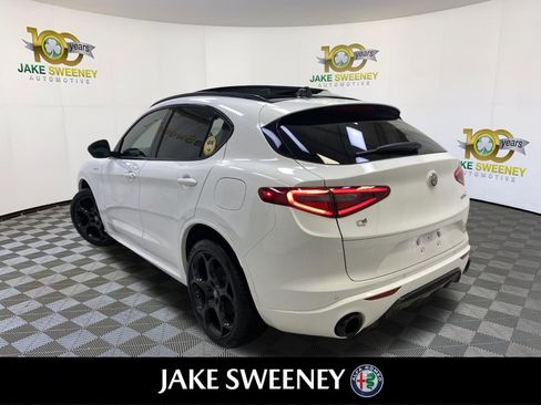 New 2023 Alfa Romeo Stelvio Veloce image 6