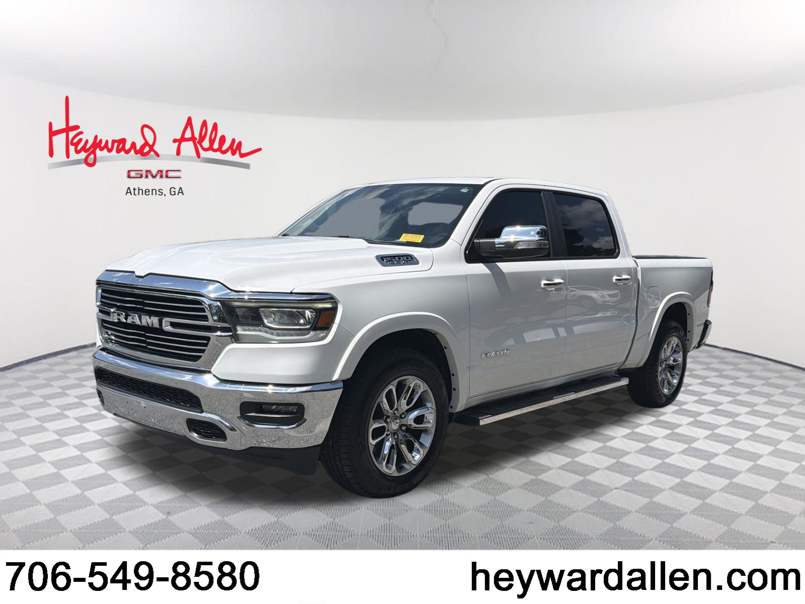 Used 2021 RAM 1500 Laramie AWD/4WD image 1