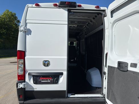 New 2026 RAM ProMaster 2500 w/ Convenience Group image 31
