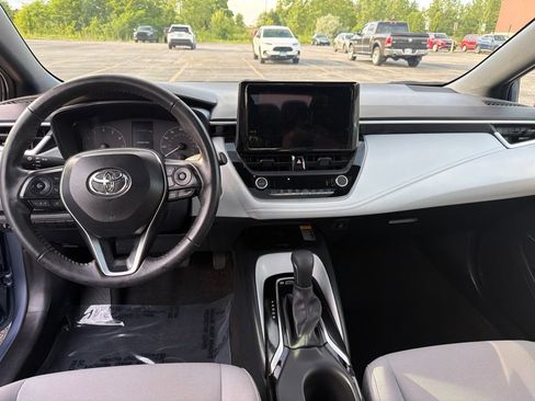 Used 2024 Toyota Corolla SE w/ SE Premium Package FWD image 8