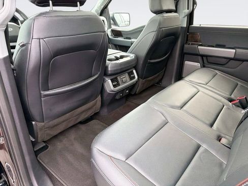 Used 2022 Ford F150 Lariat w/ Equipment Group 502A High image 17