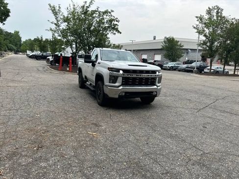 Used 2022 Chevrolet Silverado 3500 LT w/ Convenience Package AWD/4WD image 4