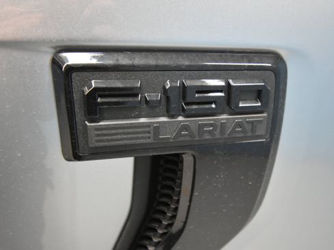 New 2025 Ford F150 Lariat w/ Equipment Group 502A High image 32