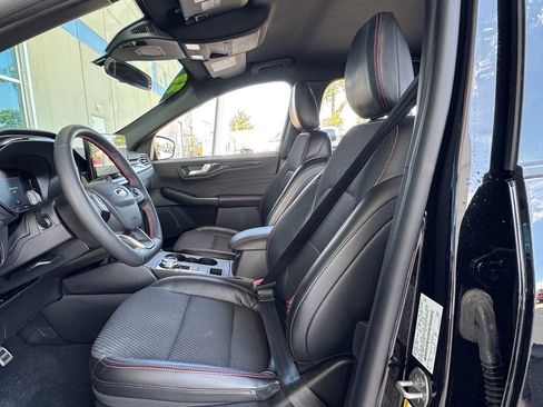 Used 2023 Ford Escape ST-Line w/ Tech Pack #1 AWD/4WD image 19