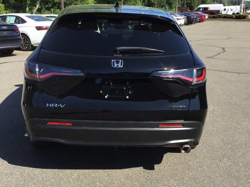 Used 2024 Honda HR-V Sport image 4