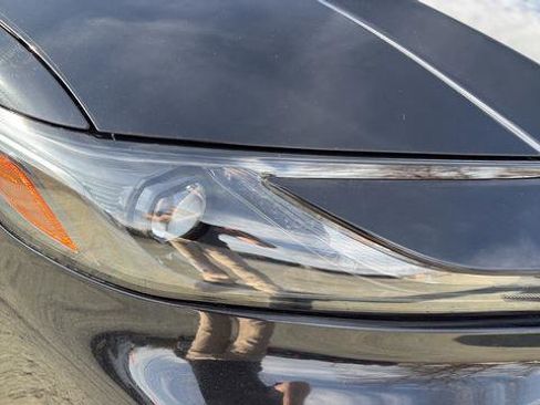 Used 2025 Toyota Camry SE w/ Convenience Package image 13