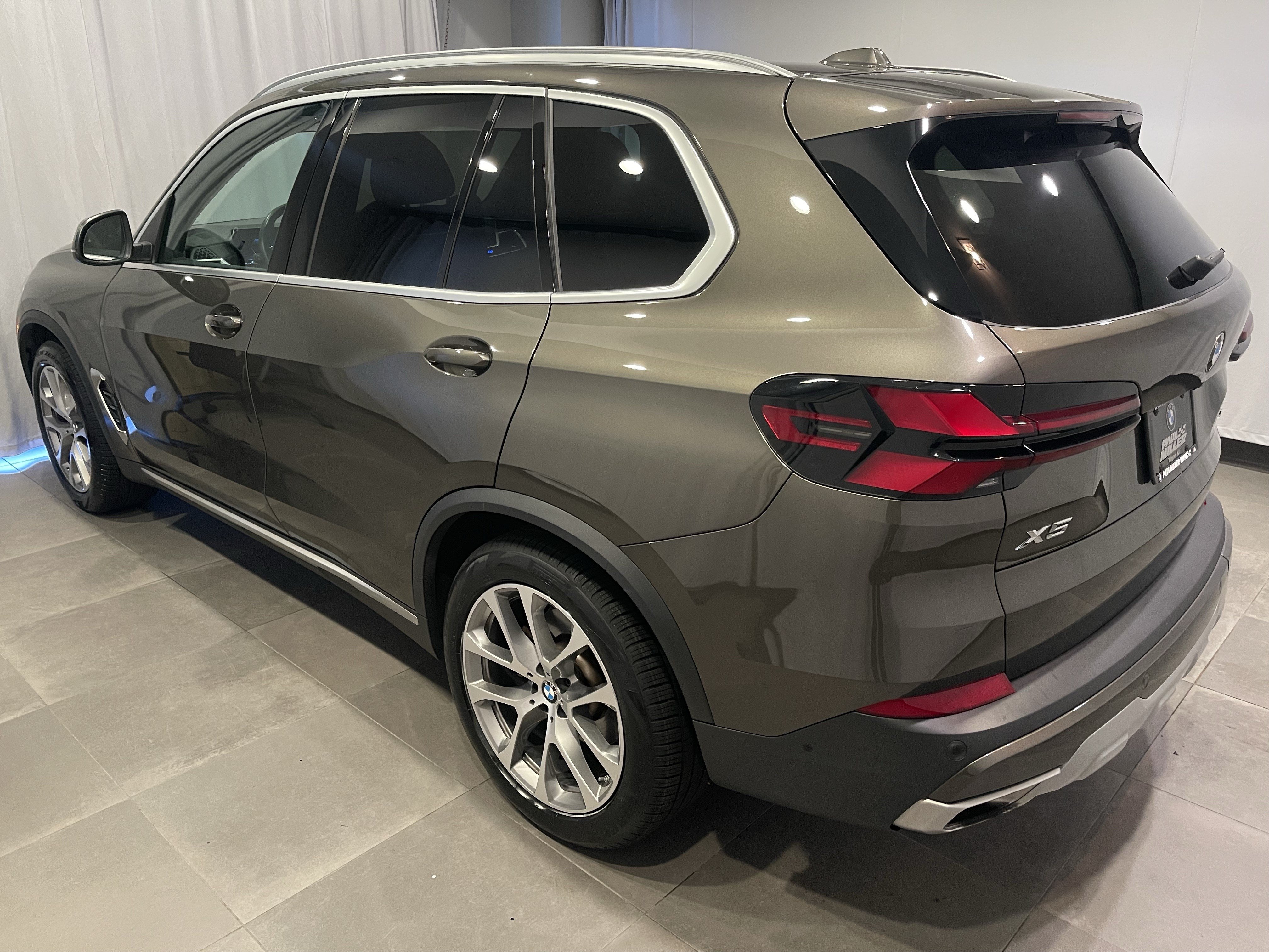Certified 2024 BMW X5 xDrive40i AWD/4WD image 9