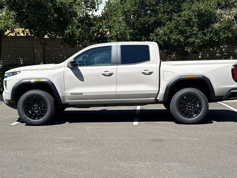 New 2026 GMC Canyon Elevation w/ Convenience Package RWD image 8