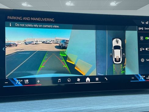 Used 2025 BMW i4 eDrive40 w/ Premium Package image 22