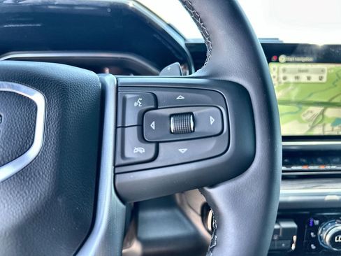 New 2026 GMC Sierra 1500 SLT image 32