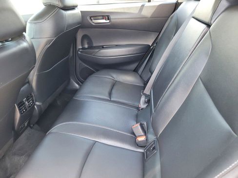Used 2025 Toyota Corolla Cross XLE FWD image 15