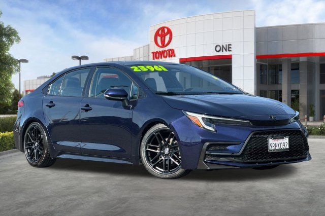 Used 2023 Toyota Corolla XSE FWD image 2