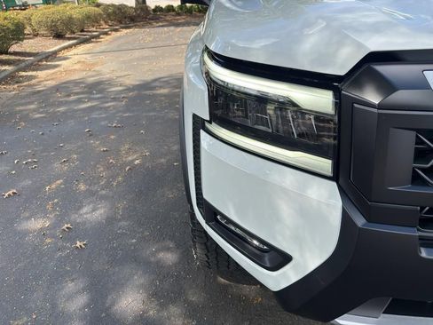 New 2026 Nissan Frontier PRO-4X image 10