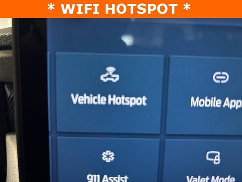 New 2025 Ford Maverick XLT w/ XLT Luxury Package image 12