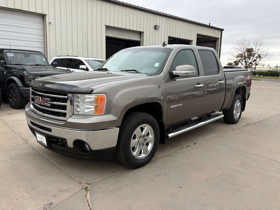 Used 2012 GMC Sierra 1500 SLT w/ Suspension Package, Off-Road AWD/4WD image 1