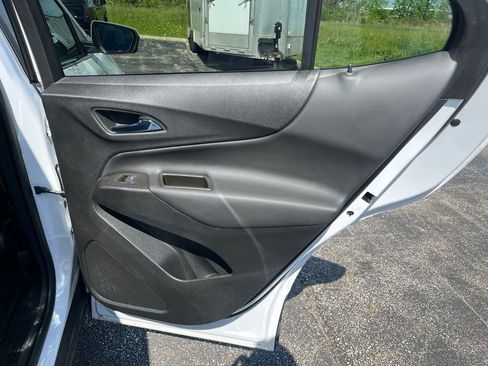 Used 2023 Chevrolet Equinox LT AWD/4WD image 27