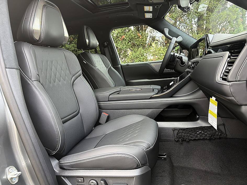 New 2026 INFINITI QX80 Autograph w/ Premium Cargo Package AWD/4WD image 22