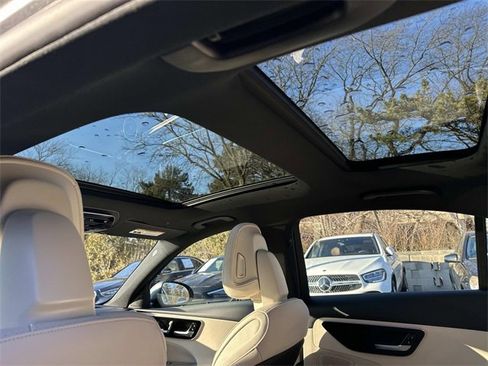 Certified 2023 Mercedes-Benz C 300 4MATIC Sedan image 12